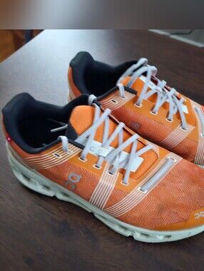 On Cloud Orange Running Sneakers Mens 11
